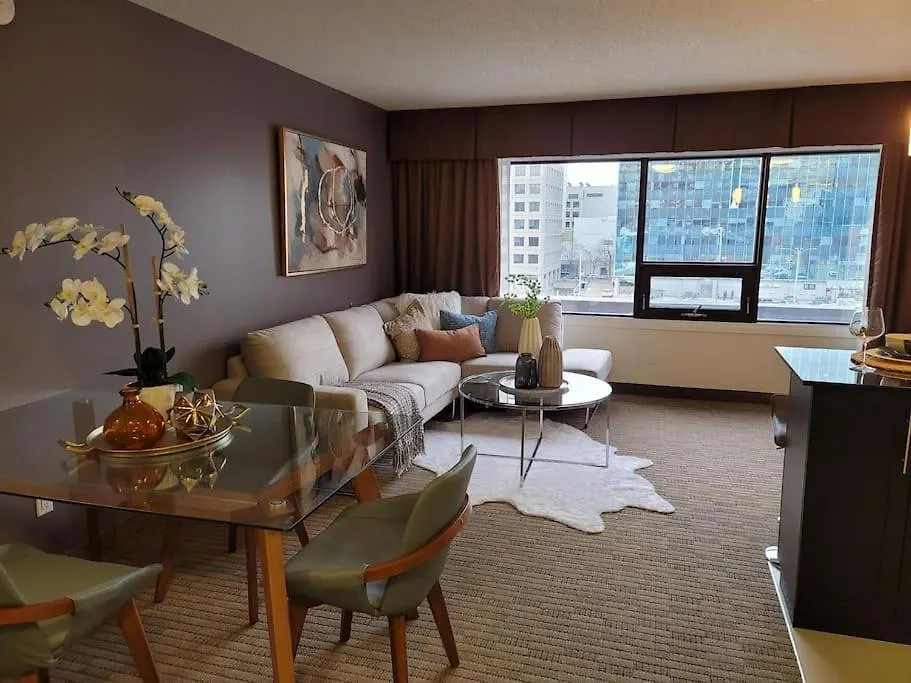 Free Parking & Wi-Fi! One Bedroom Luxury Suite Winnipeg